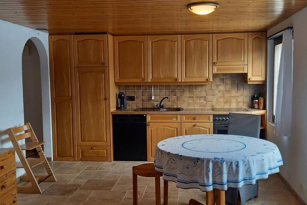 Kaenzeli - Ferienwohnung Mit Traumaussicht Beatenberg Exteriér fotografie